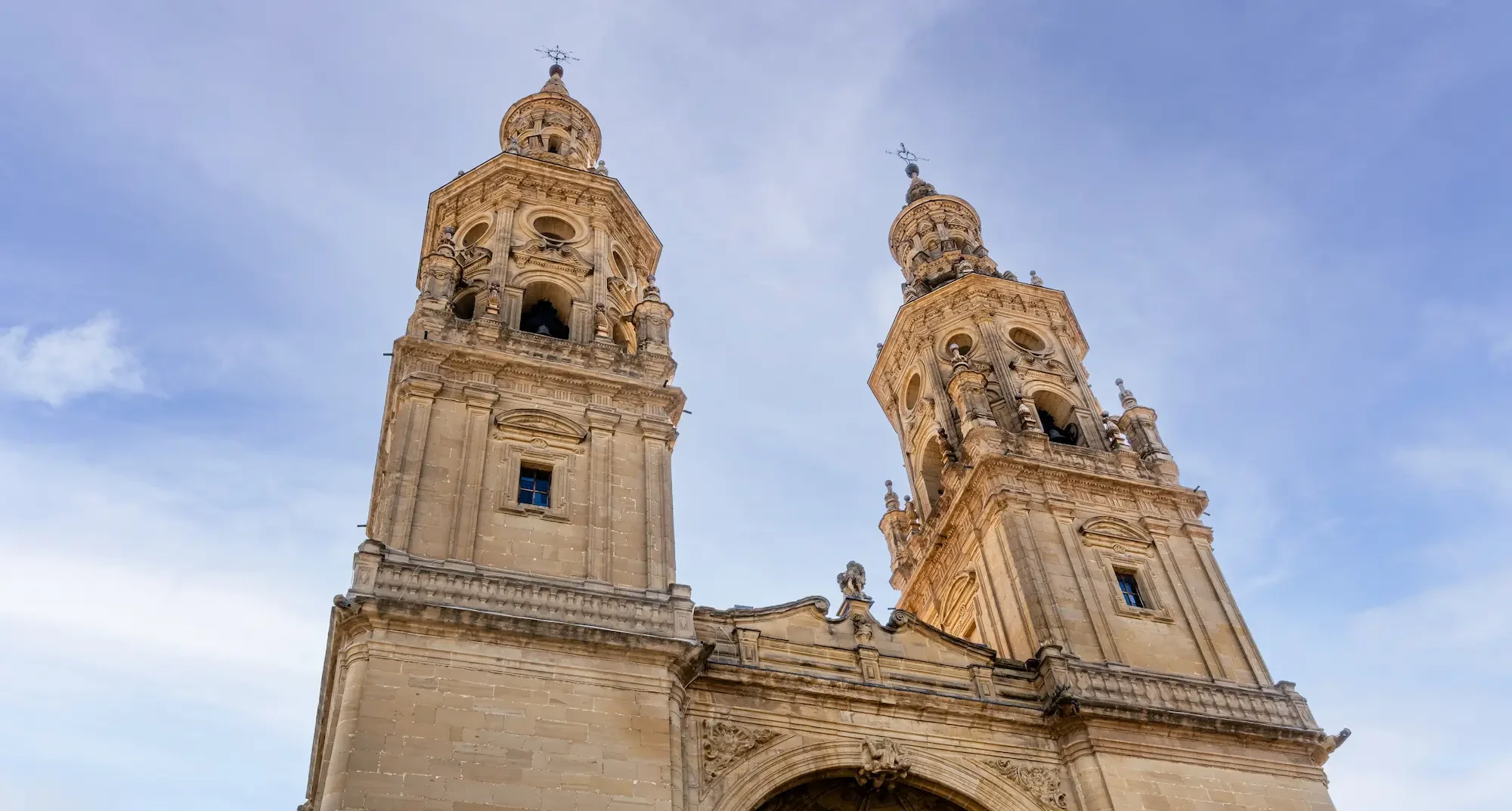 Firmamos el acuerdo para la iluminación de la Concatedral de Santa María de la Redonda en Logroño